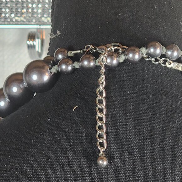 Chicos Chunky Grey Silver Tone Metal Graduated Bead Link Long 64"-68.5" Necklace - Picture 8 of 16